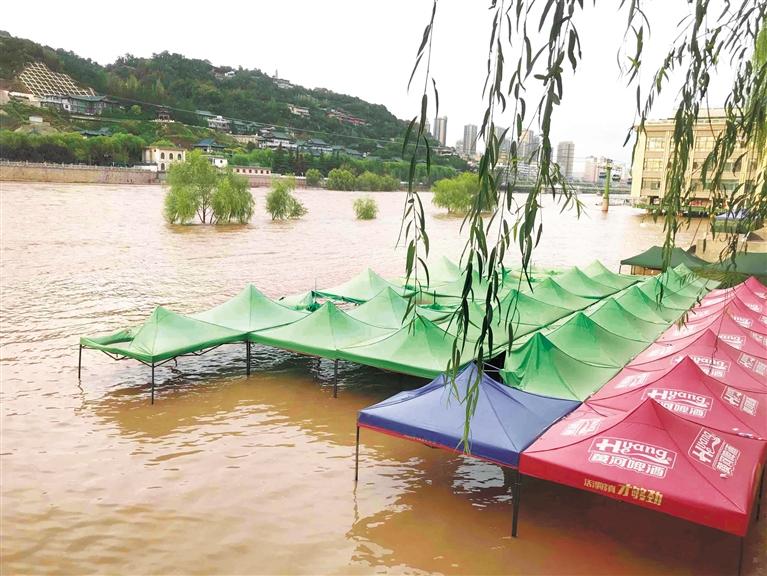 黃河蘭州段流量達(dá)3450m3/s 為今年入汛以來(lái)新高且有上升趨勢(shì)