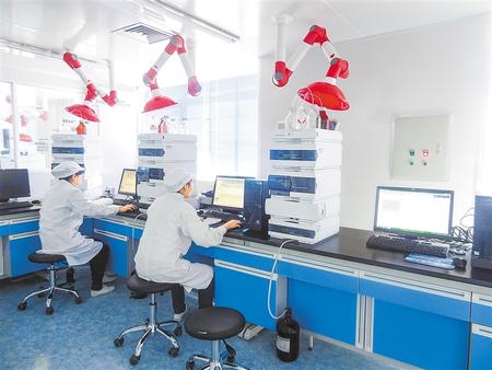 【抓“六穩(wěn)” 促“六?！薄繙p輕企業(yè)負(fù)擔(dān) 幫助渡過難關(guān)