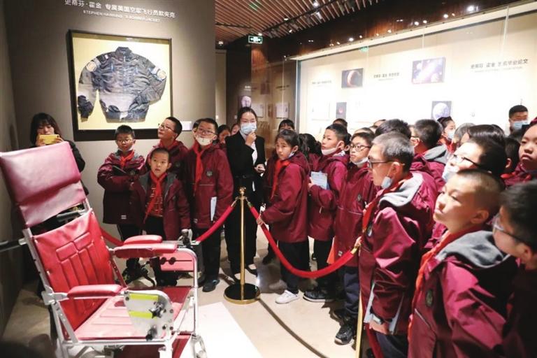 推進(jìn)研學(xué)實踐教育往高層次發(fā)展 天慶博物館被授予“蘭州市中小學(xué)生研學(xué)實踐教育基地”