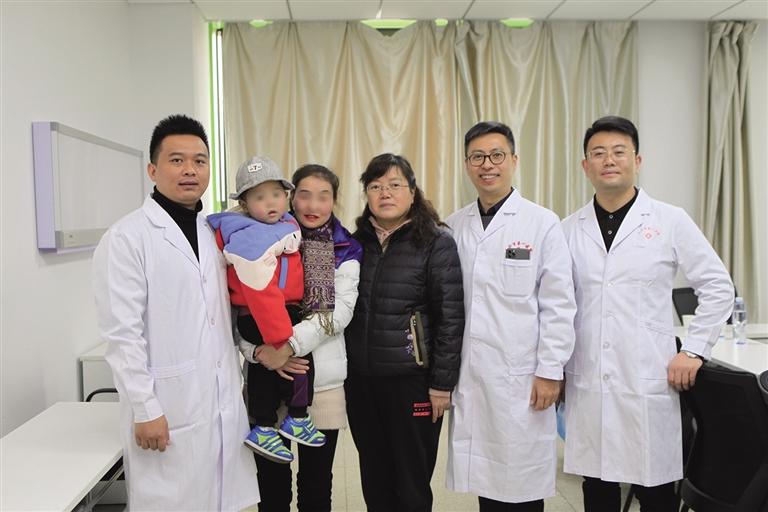 免費(fèi)救治終末期肝病兒童 甘肅省婦幼保健院聯(lián)手浙大一院共同關(guān)愛“小黃人”