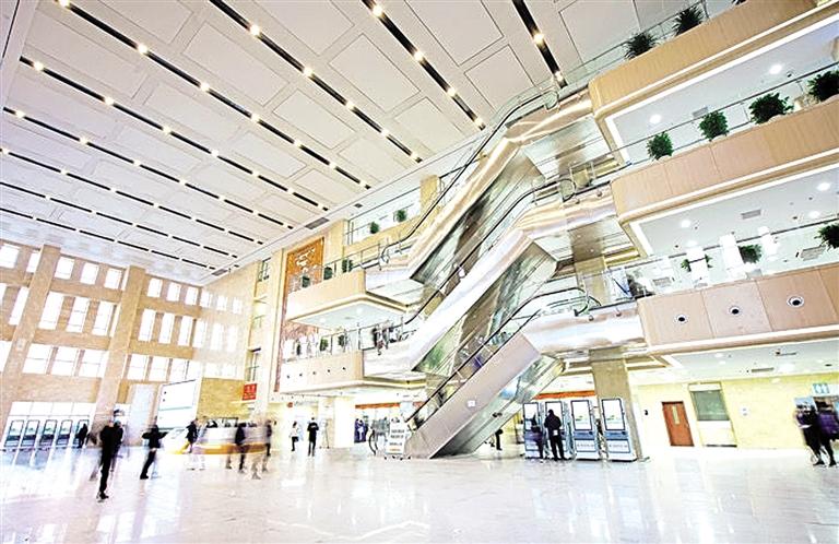 蘭大一院新門(mén)診樓投入使用