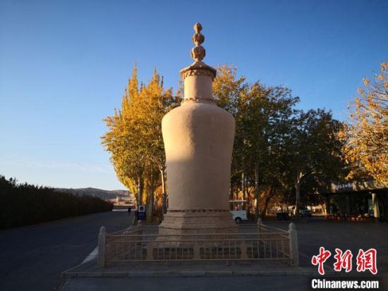 圖為2020年11月，沐浴在晨光中的莫高窟道士塔。(資料圖) 馮志軍 攝