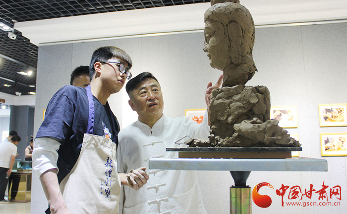 “敦煌之緣·匠人匠心”中國(guó)敦煌·日本福島工藝品寫(xiě)真展亮相敦煌