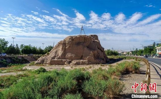 圖為沙州郡城遺址公園古遺址?！⊥醣筱y 攝
