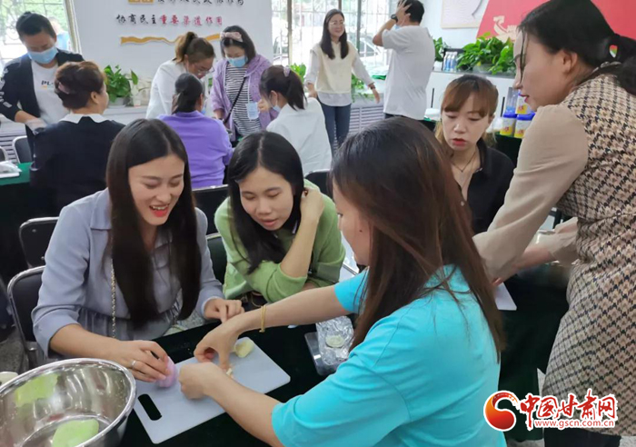 解鎖新技能！蘭州七里河區(qū)秋天的第一份手工月餅來了