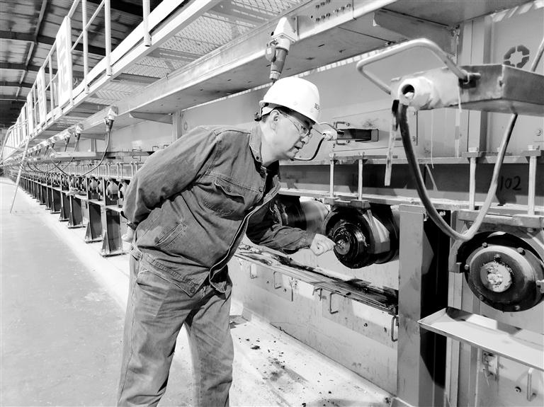 高溫下的堅守，讓世界變得更“透明”