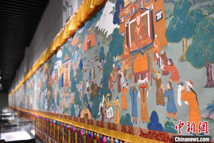 8月20日，“塔影河聲吉祥千年——涼州會(huì)盟暨蘭州與武威文物聯(lián)展”在蘭州市博物館開展。戴文昌 攝