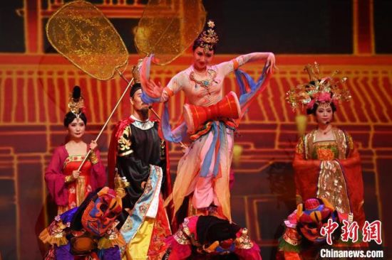 2023年第六屆敦煌文博會期間，系列演藝上演。(資料圖)李亞龍 攝
